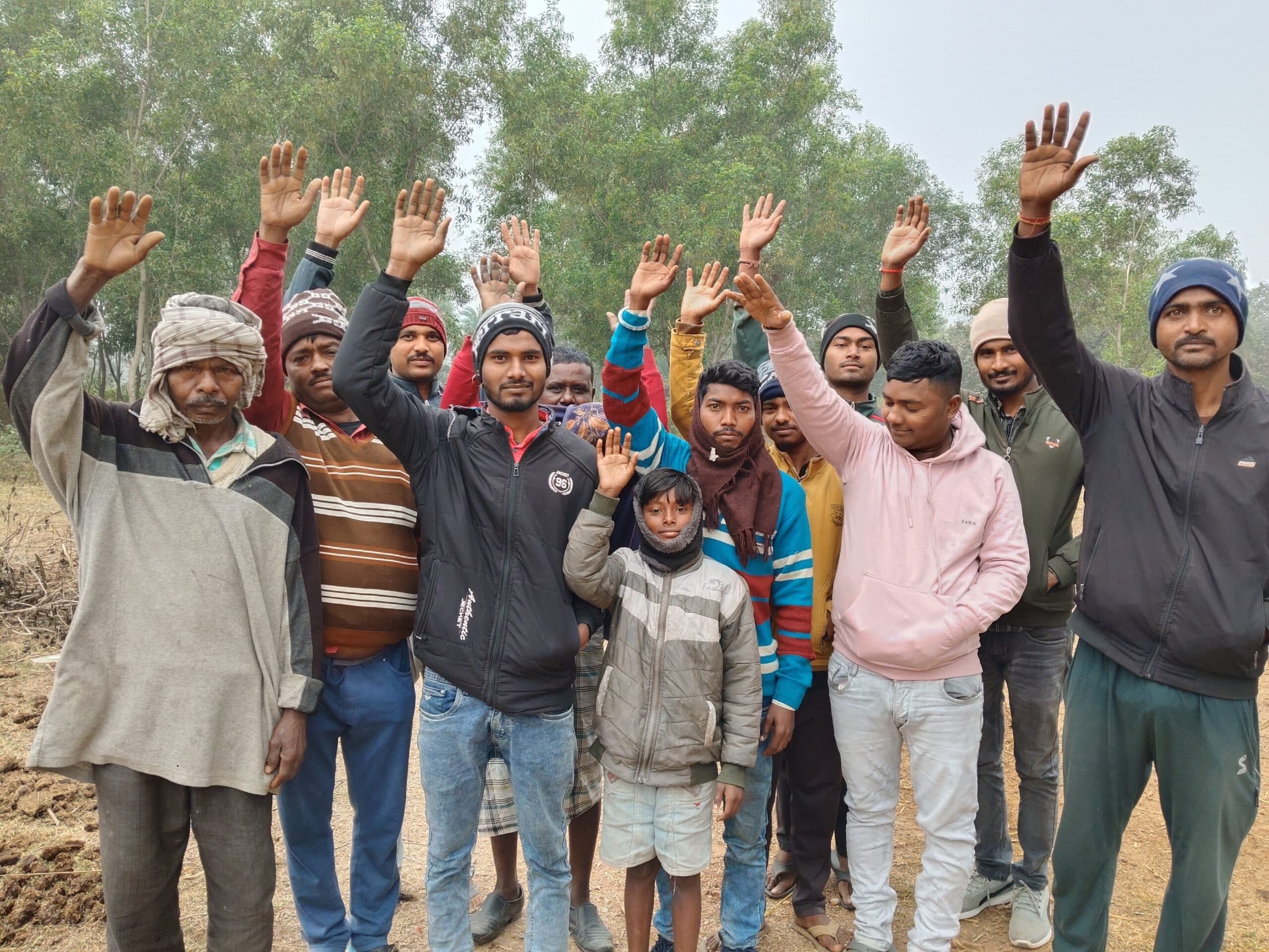 आजादी के दशकों बाद भी एक अदद सड़क को तरस रहे हैं बाबूडीह गांव के ग्रामीण