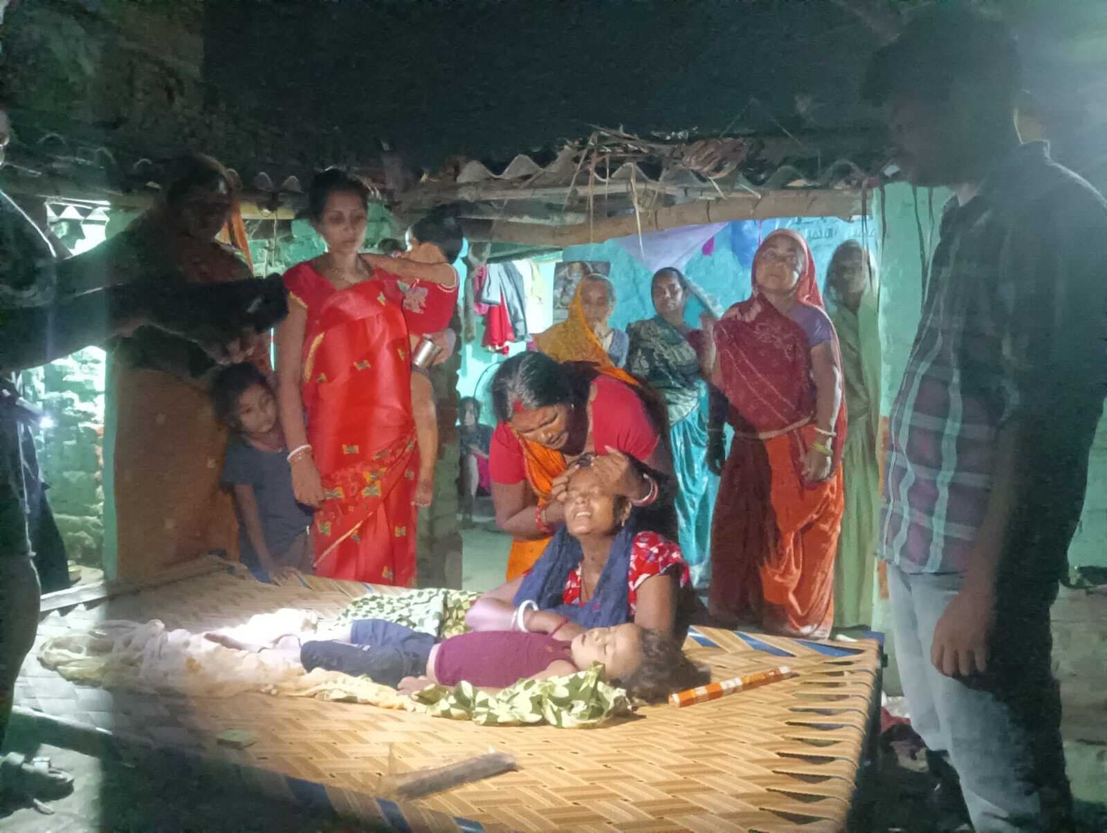 शौचालय की टंकी में गिरने से मासूम बच्ची की मौत