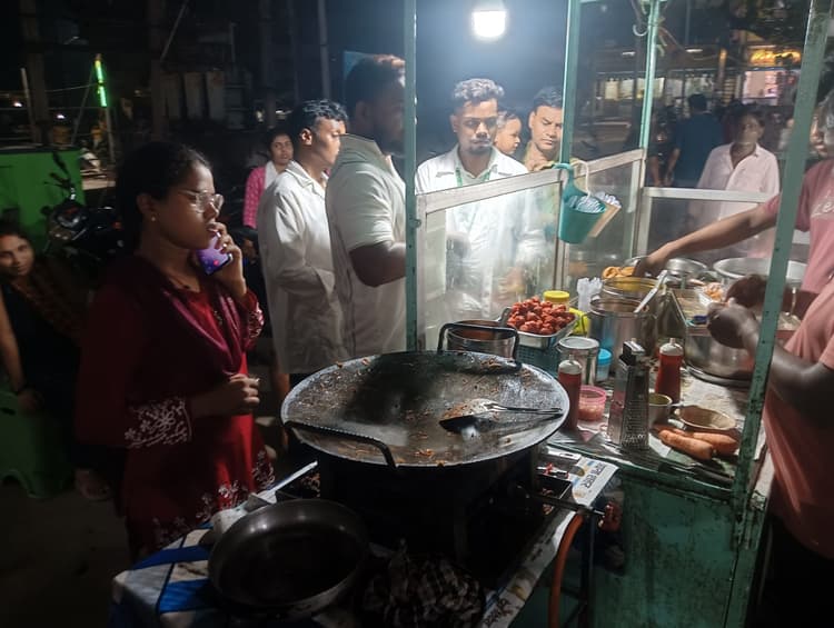Giridih News :खाद्य सुरक्षा मानकों का पालन नहीं होने पर जतायी नाराजगी