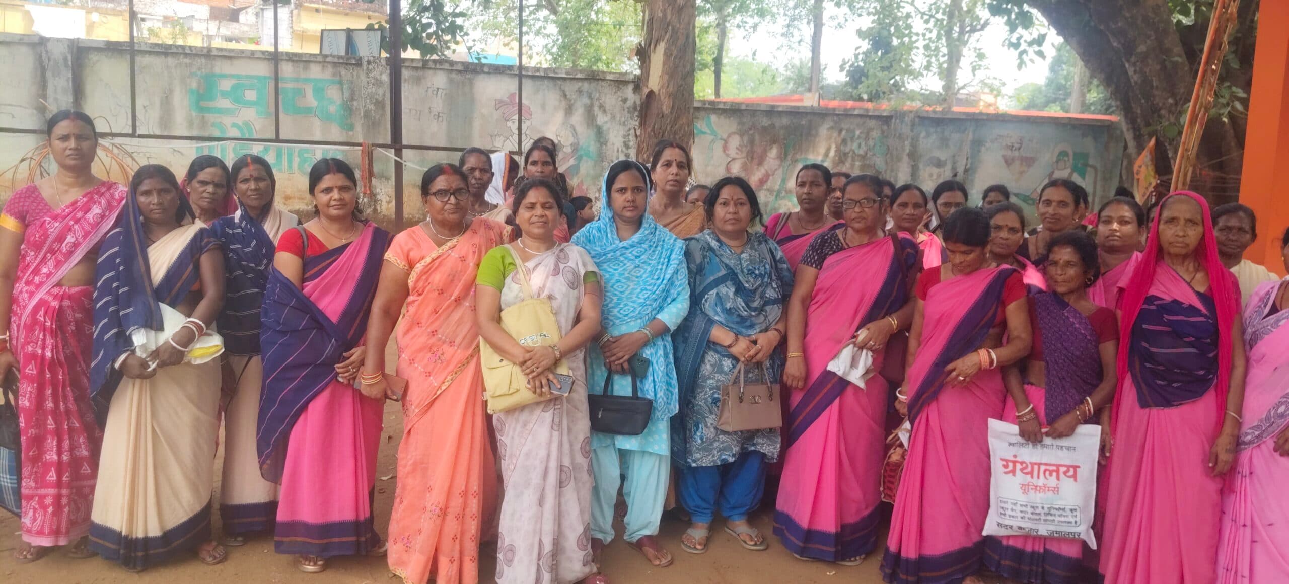 आंगनबाड़ी सेविकाओं ने की ग्रेच्युटी और बीएलओ ड्यूटी से मुक्ति की मांग