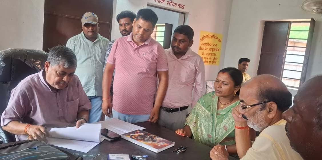 विधायक ने लिया सहयोग शिविर की तैयारियों का जायजा