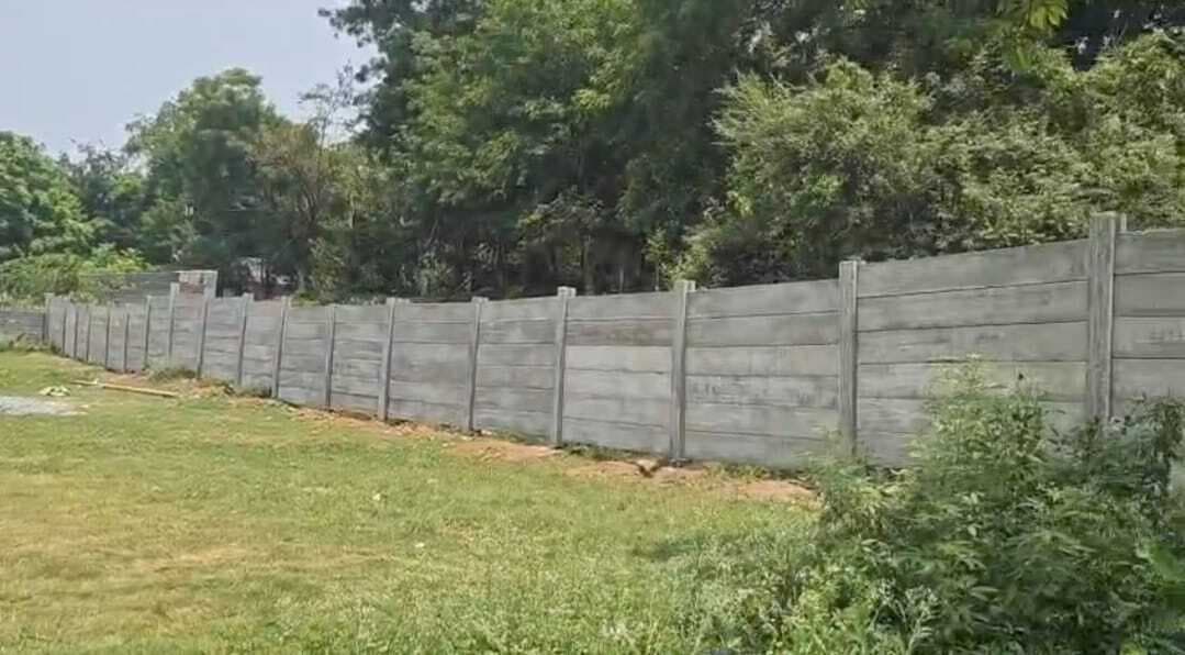 Jamshedpur News : बारीगोड़ा ग्रामसभा ने असामाजिक तत्वों को 24 घंटे के अंदर चहारदीवारी हटाने का दिया अल्टीमेटम