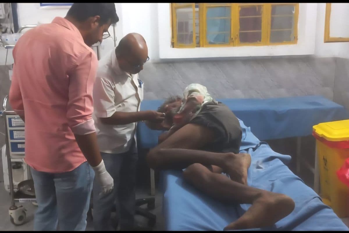 बेलहर में बाइक की टक्कर से व्यक्ति घायल, सदर अस्पताल रेफर