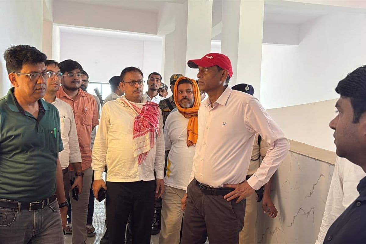 बड़हिया में 7.28 करोड़ का नया अस्पताल महीनों से बंद, डीएम के निरीक्षण के बाद जगी उम्मीद