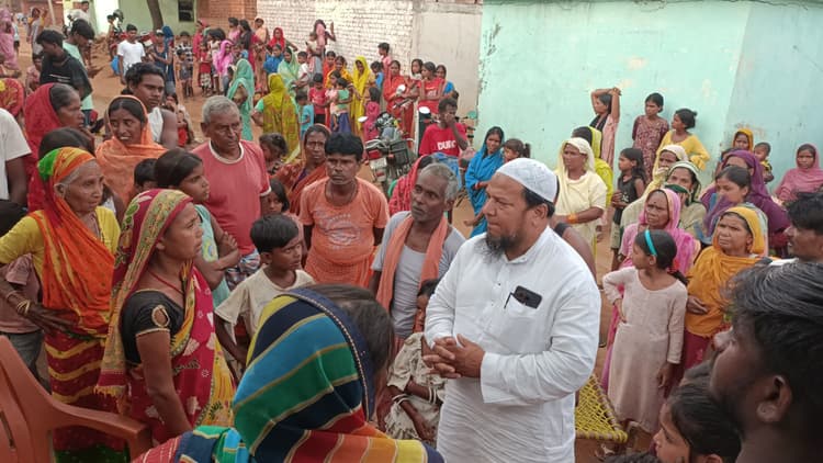 Giridih News :आर्थिक तंगी से परेशान व्यक्ति ने फांसी लगाकर दे दी जान