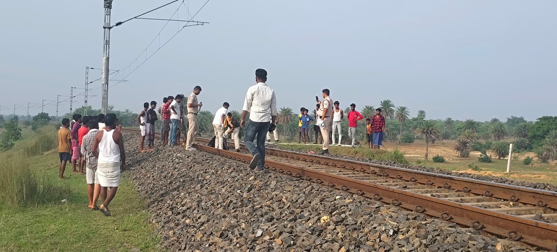 गोड्डा-पोड़ैयाहाट रेलखंड पर ट्रेन से कटकर अधेड़ की मौत