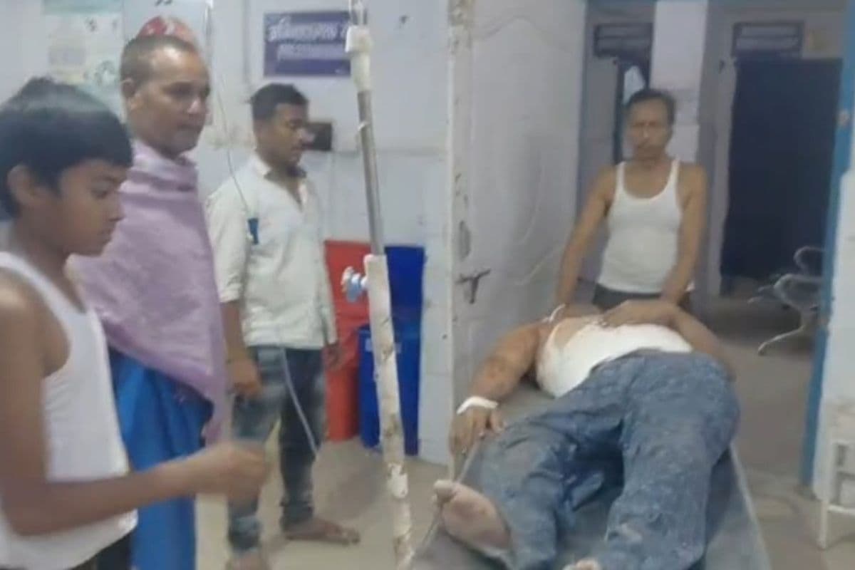साड़ी लौटाने को लेकर बाजार में बवाल, दो पक्षों में मारपीट, मौके पर पहुंची पुलिस