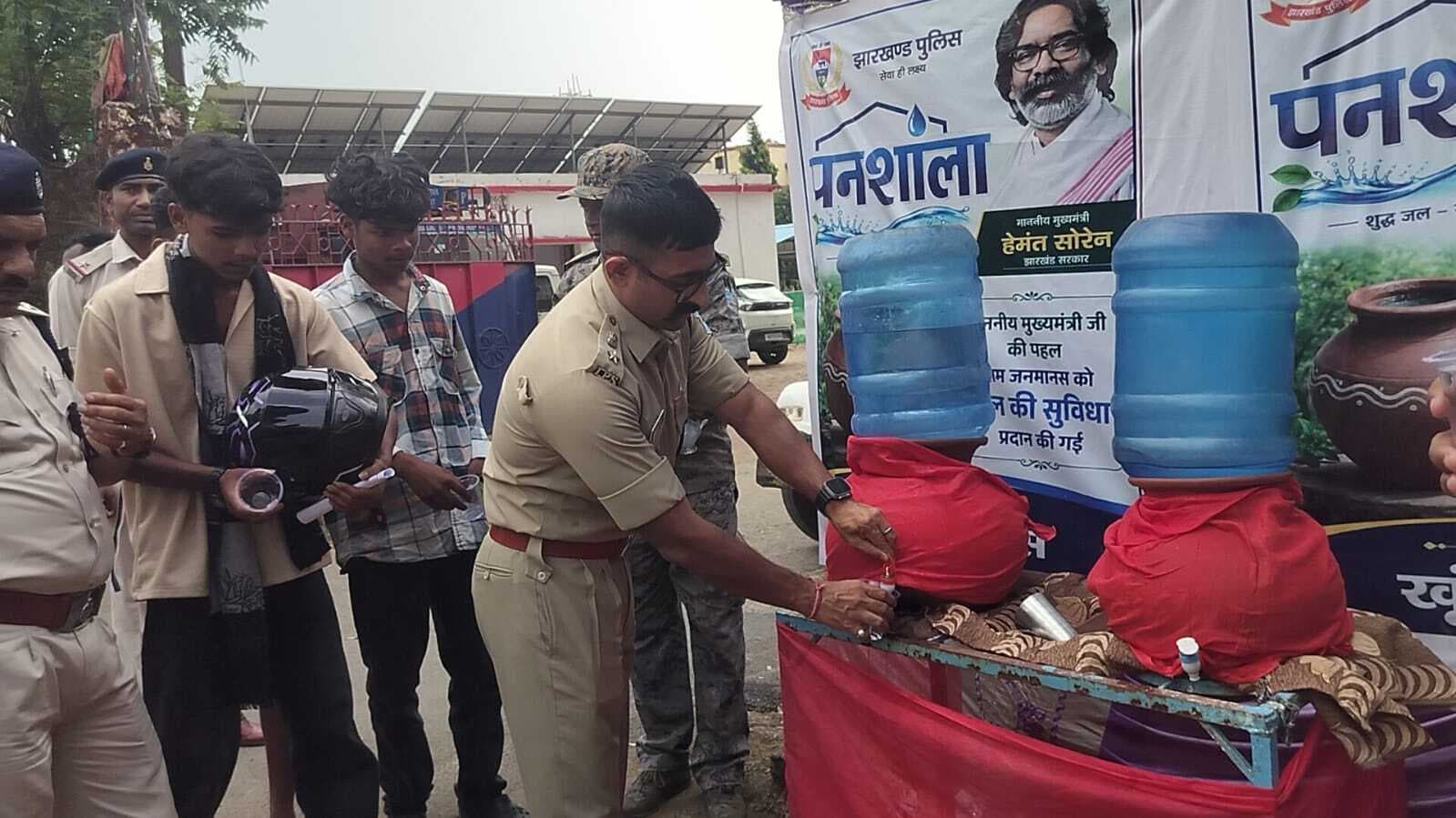 मुख्यमंत्री पनशाला योजना के तहत जिले के थानों में प्याऊ खुला