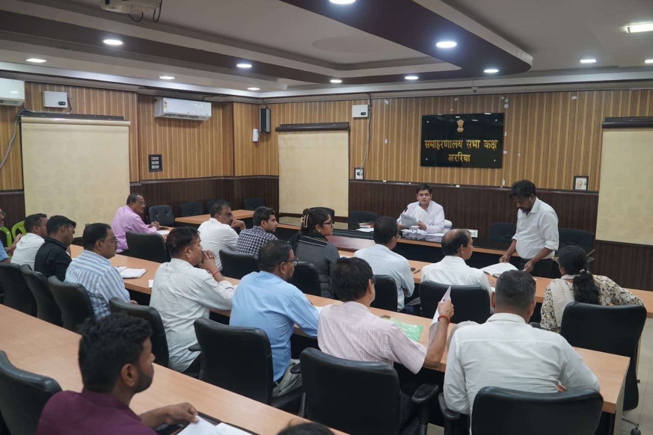 बायो मेडिकल वेस्ट प्रबंधन में किसी प्रकार की अनियमितता पर होगी कार्रवाई :डीएम