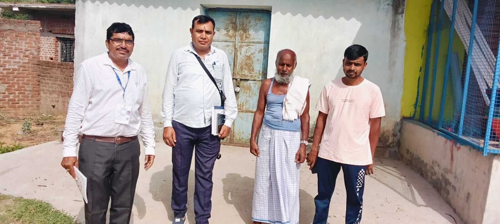 मुरलीपहाड़ी में हो रही मकानों की गणना व सूचीकरण