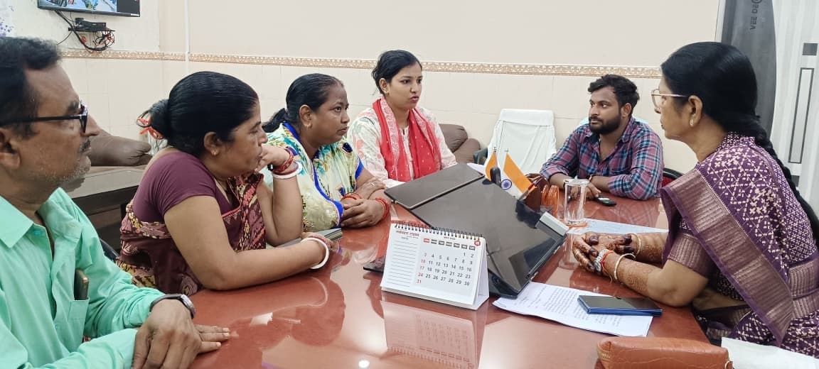 महापौर ने जनता दरबार में 27 लोगों की सुनी फरियाद