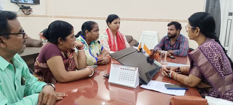 महापौर ने जनता दरबार में 27 लोगों की सुनी फरियाद