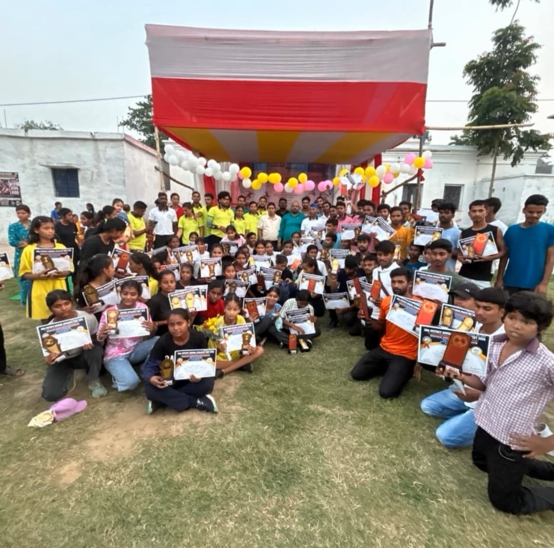 जिला एथलेटिक्स प्रतियोगिता में उदाकिशुनगंज के खिलाड़ियों का शानदार प्रदर्शन