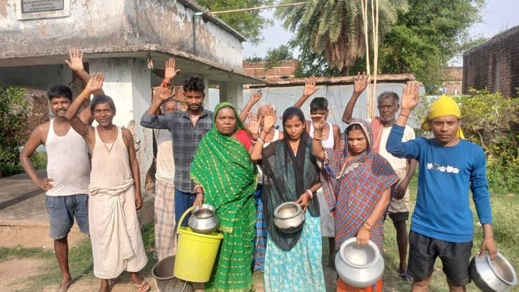 स्वर्णकार टोला में गहराया पेयजल संकट, ग्रामीणों को हो रही भारी परेशानी