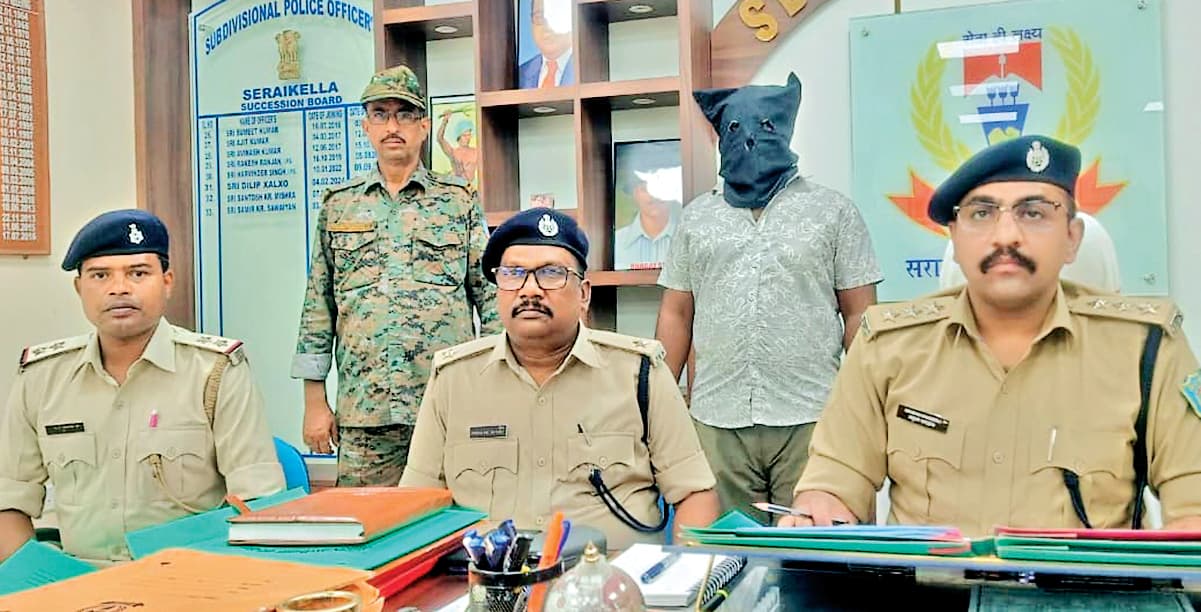 बैंक मैनेजर से 50 हजार की रंगदारी मांगी, जमशेदपुर से आरोपी बंटी गुहा गिरफ्तार