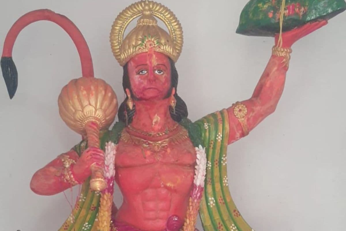 भयहरण स्थान से मंदार तक गूंजे जयकारे, सुबह 5 बजे खुले मंदिरों के पट, शाम को हुई भव्य महाआरती