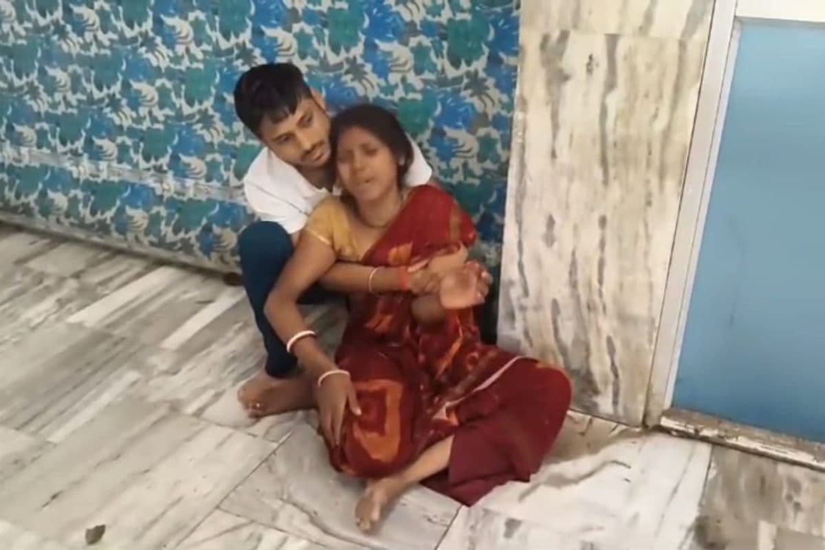 खंजरपुर में घर पर गिरा ताड़ का पेड़, मलबे में दबकर युवक की मौत