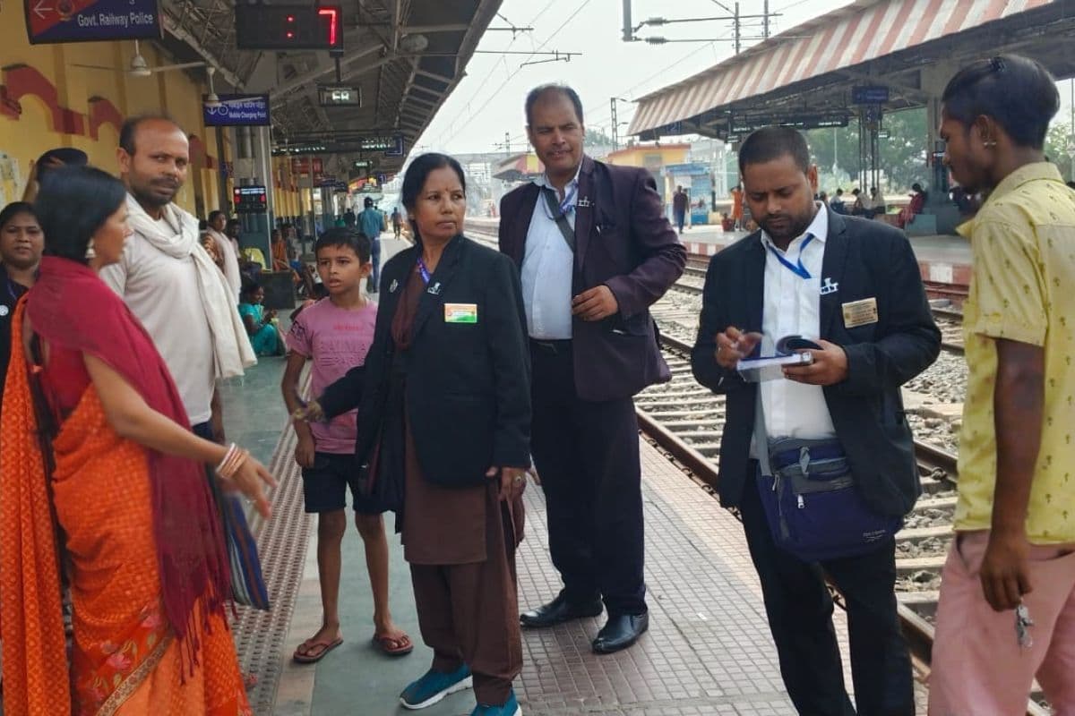भागलपुर रेलखंड में चला सघन टिकट जांच अभियान, 638 बेटिकट यात्री पकड़े गये