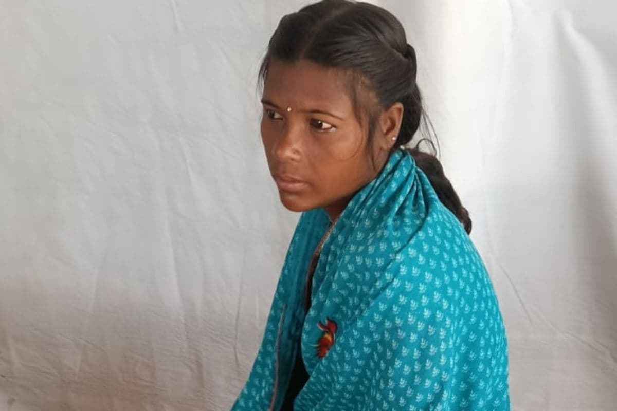बांका में महिला ने धूप में पसीना बहाया, लेकिन नहीं मिली मेहनत की कमाई