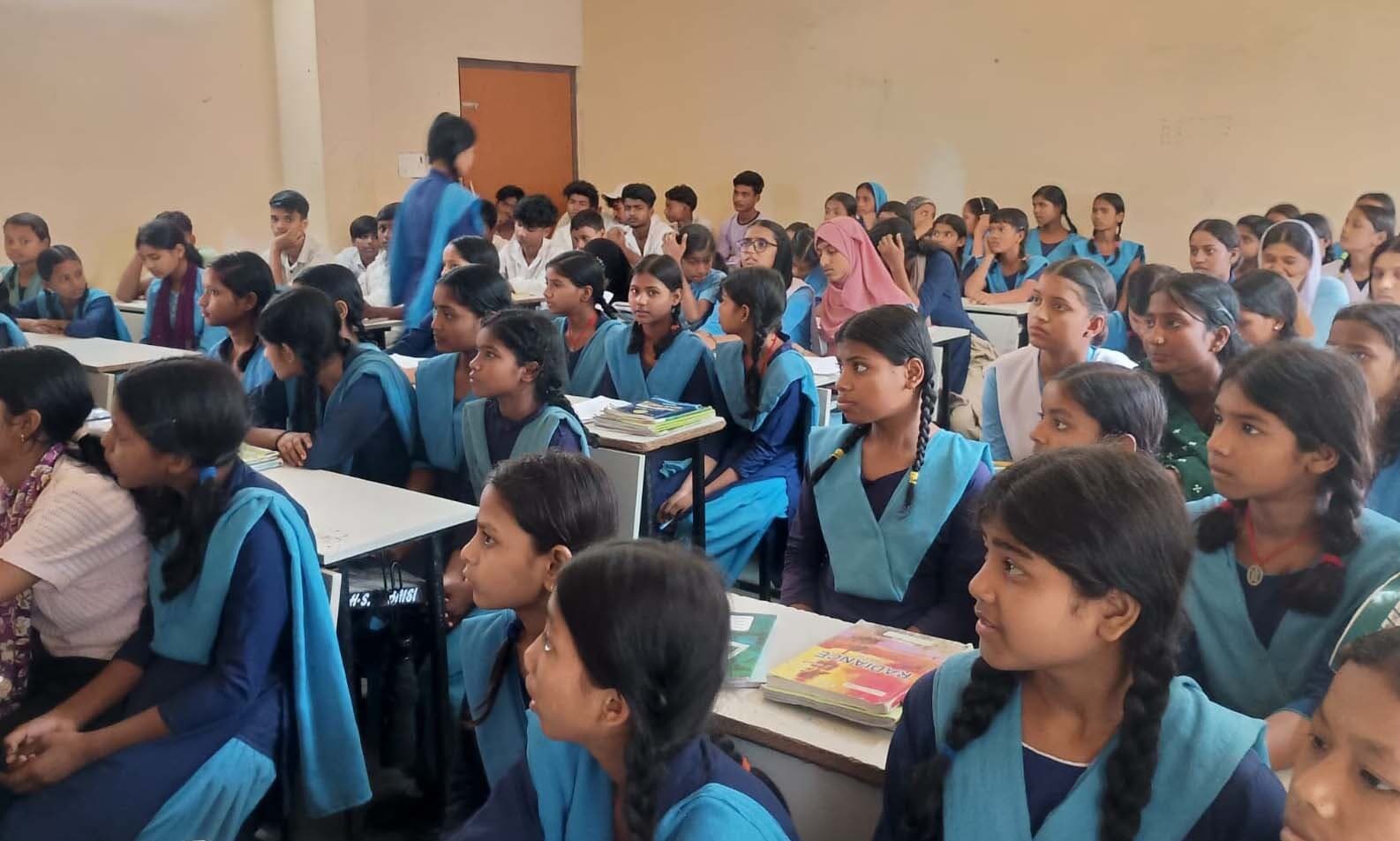 ‘गुड टच एवं बैड टच’के बारे में स्कूली बच्चों को किया गया जागरूक
