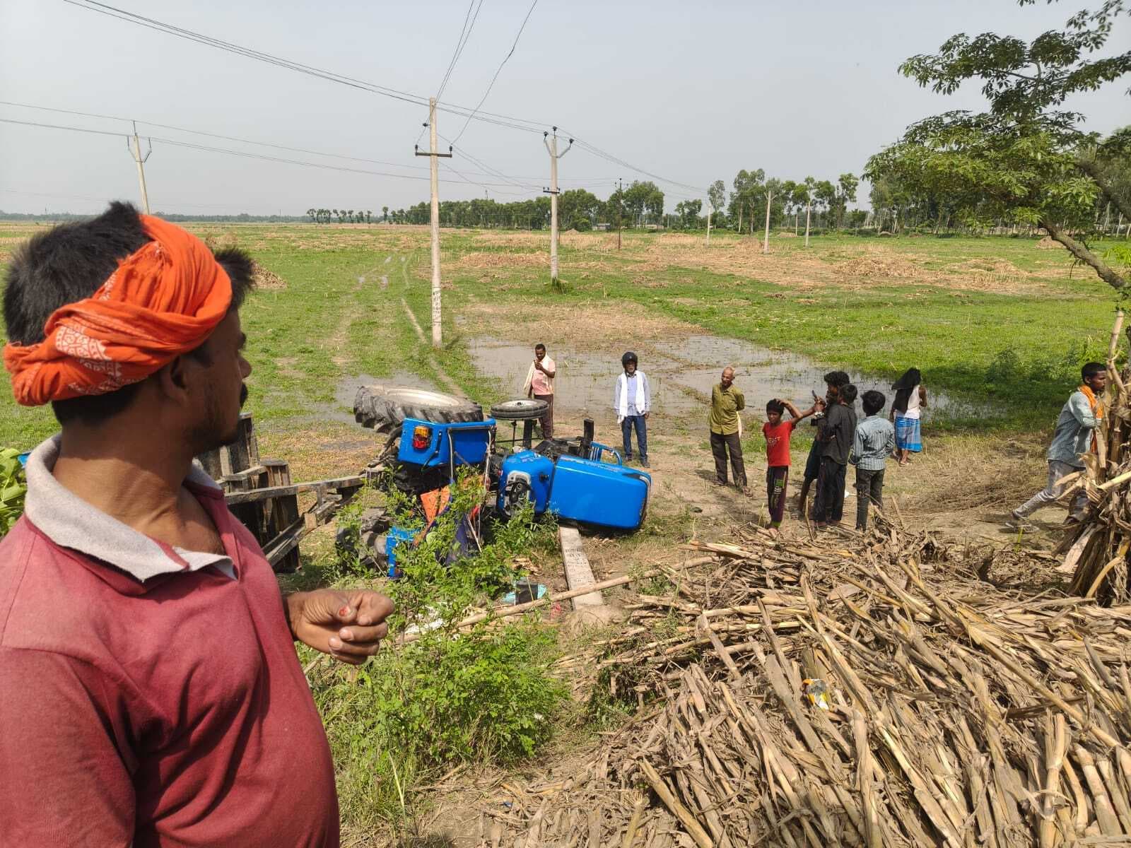 मक्का बेचकर घर लौट रहे किसान की ट्रैक्टर पलटने से मौत