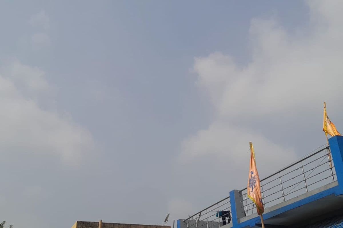 पंजवारा में तड़के आंधी-बारिश से बदला मौसम, गर्मी से मिली राहत लेकिन बिजली बनी परेशानी