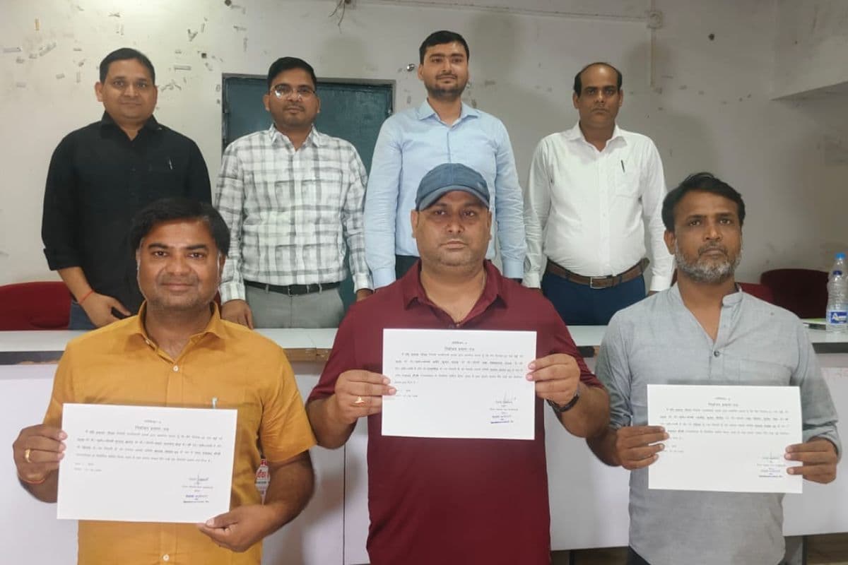 चुनाव में छाया रोमांच : टॉस से मिली जीत, नगर पंचायत की सशक्त स्थायी समिति में मृणाल आनंद की एंट्री