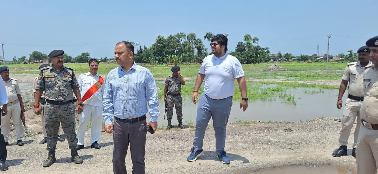 डीएम ने सहयोग शिविर को सफल बनाने के लिए किया स्थलीय निरीक्षण
