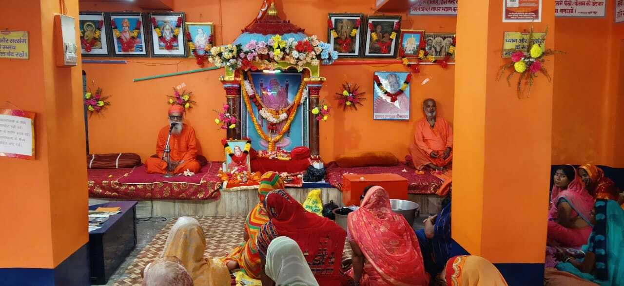 संतमत मानव जीवन को ईश्वर भक्ति व आंतरिक शांति की ओर ले जाने वाला मार्ग : स्वामी महेशानंद