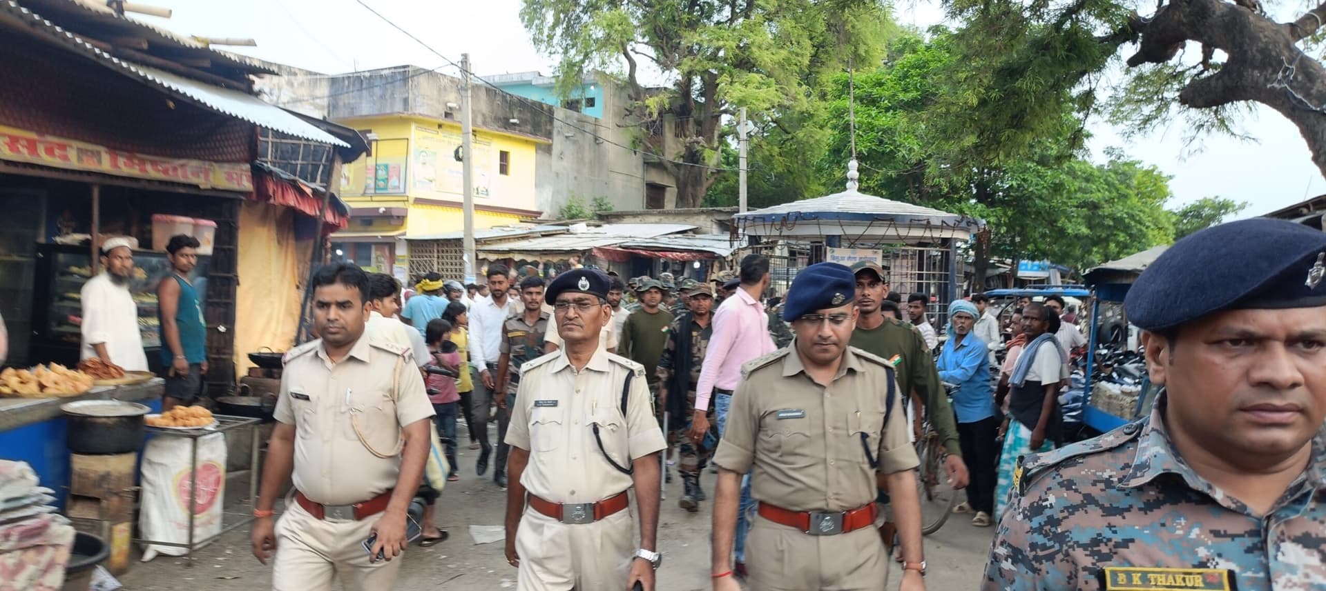 बकरीद को लेकर बसंतराय में पुलिस का फ्लैग मार्च