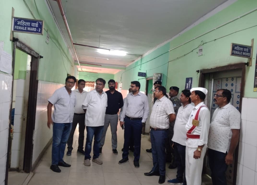लंबित योजनाओं के शीघ्र निष्पादन और जन शिकायतों के त्वरित निपटारे का दिया निर्देश