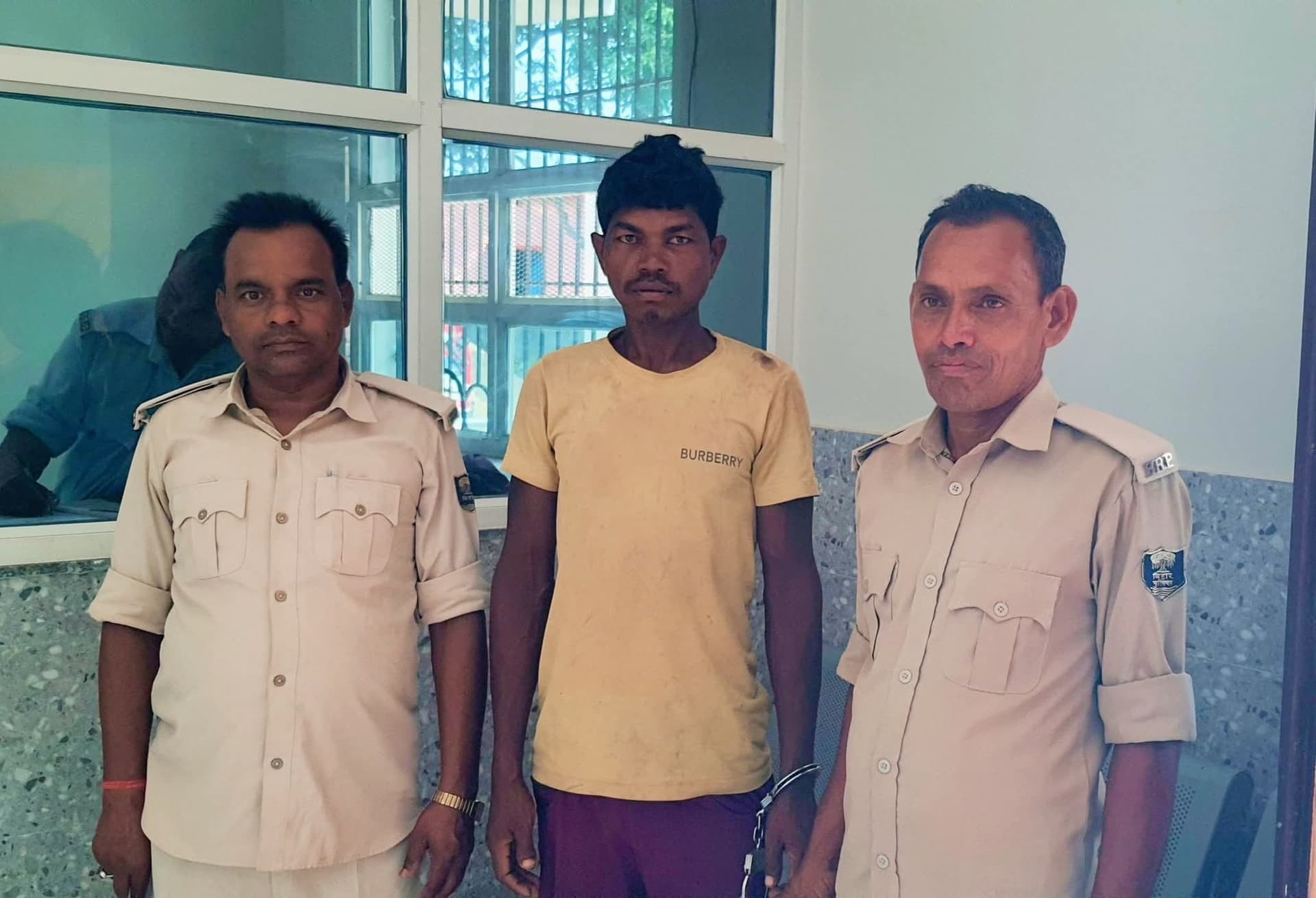 पत्नी की शिकायत पर शराबी पति को पुलिस ने किया गिरफ्तार