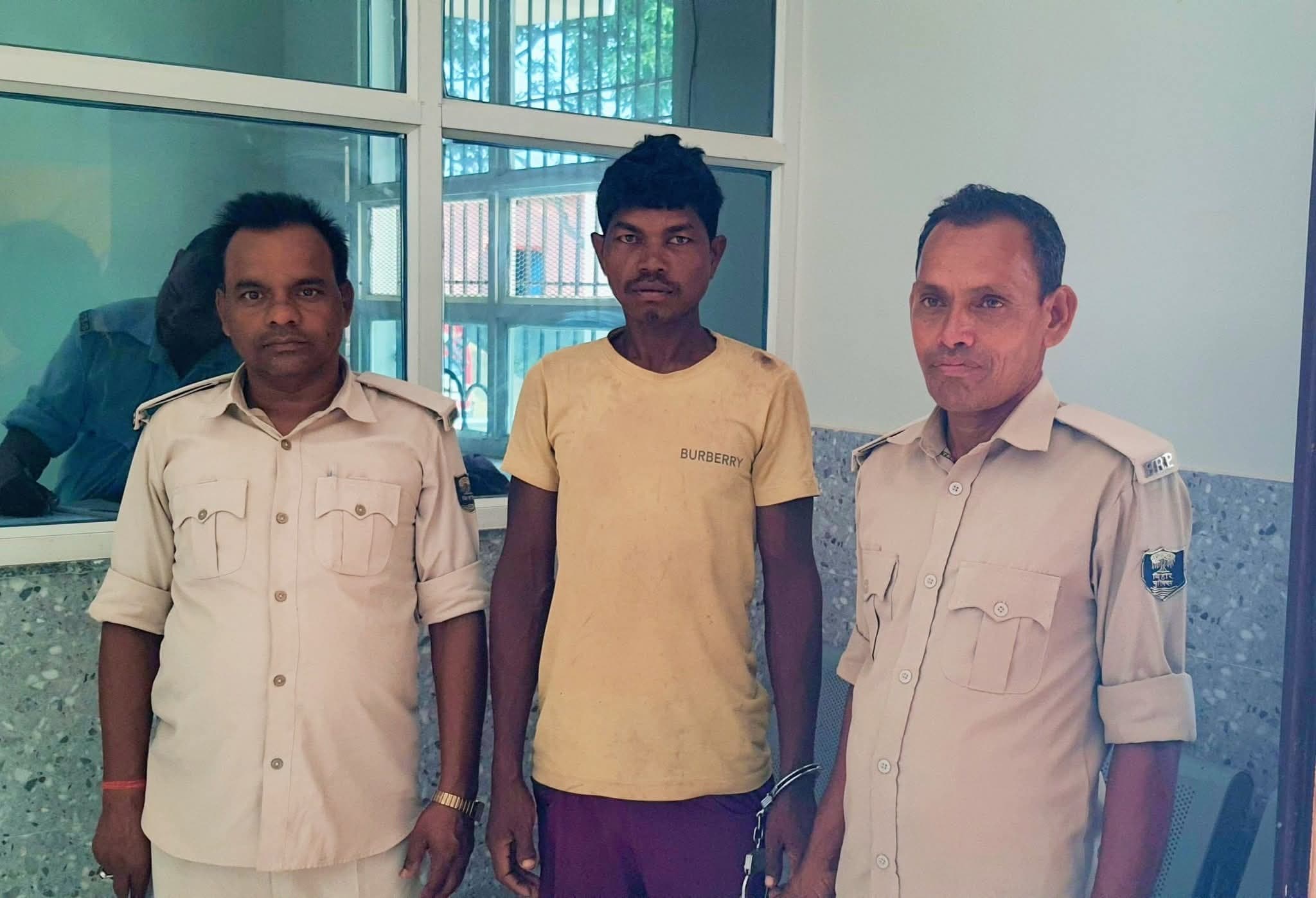 पत्नी की शिकायत पर शराबी पति को पुलिस ने किया गिरफ्तार