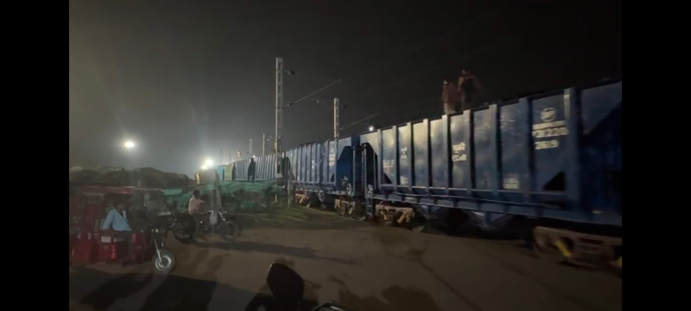 Giridih News :रैक से कोयला चोरी पर रोक बनी प्रबंधन व पुलिस की बड़ी चुनौती