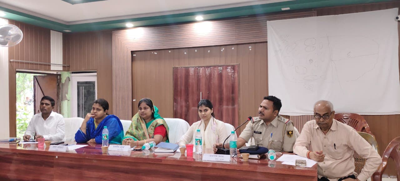 बाढ़ को लेकर अनुश्रवण सह निगरानी समिति की बैठक