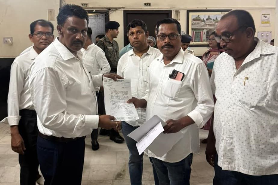 Jamshedpur News : टाटा लीज नवीकरण से पहले विस्थापित रैयतों को उनका अधिकार देने की मांग