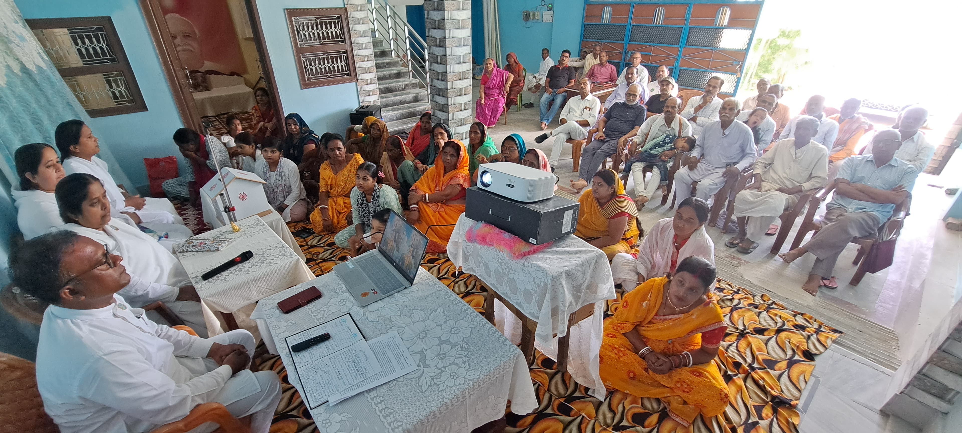 ब्रहमाकुमारीज ईश्वरीय विवि के शाखा केंद्र में धर्म व अध्यात्म का दिखा संगम