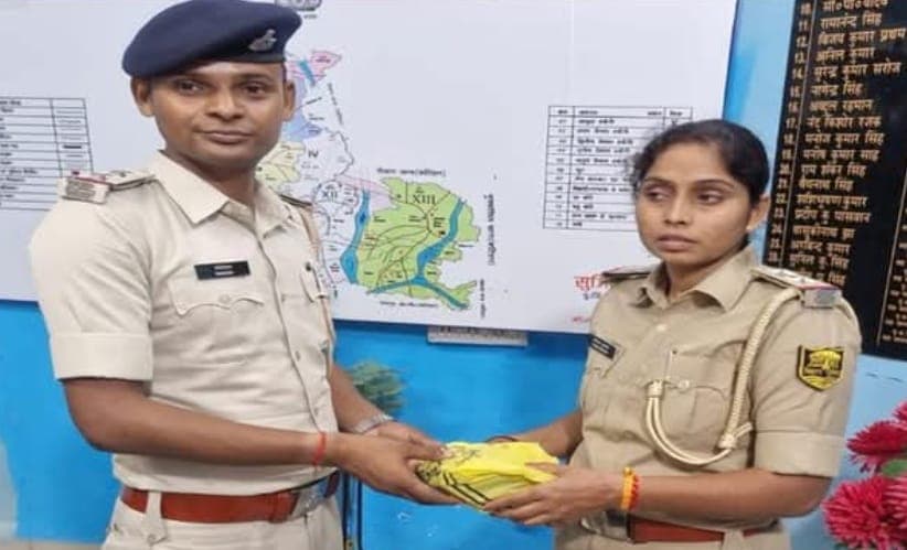 एसटीएफ व कटिहार पुलिस ने कोढ़ा गैंग से लूटे 4.60 लाख किया बरामद