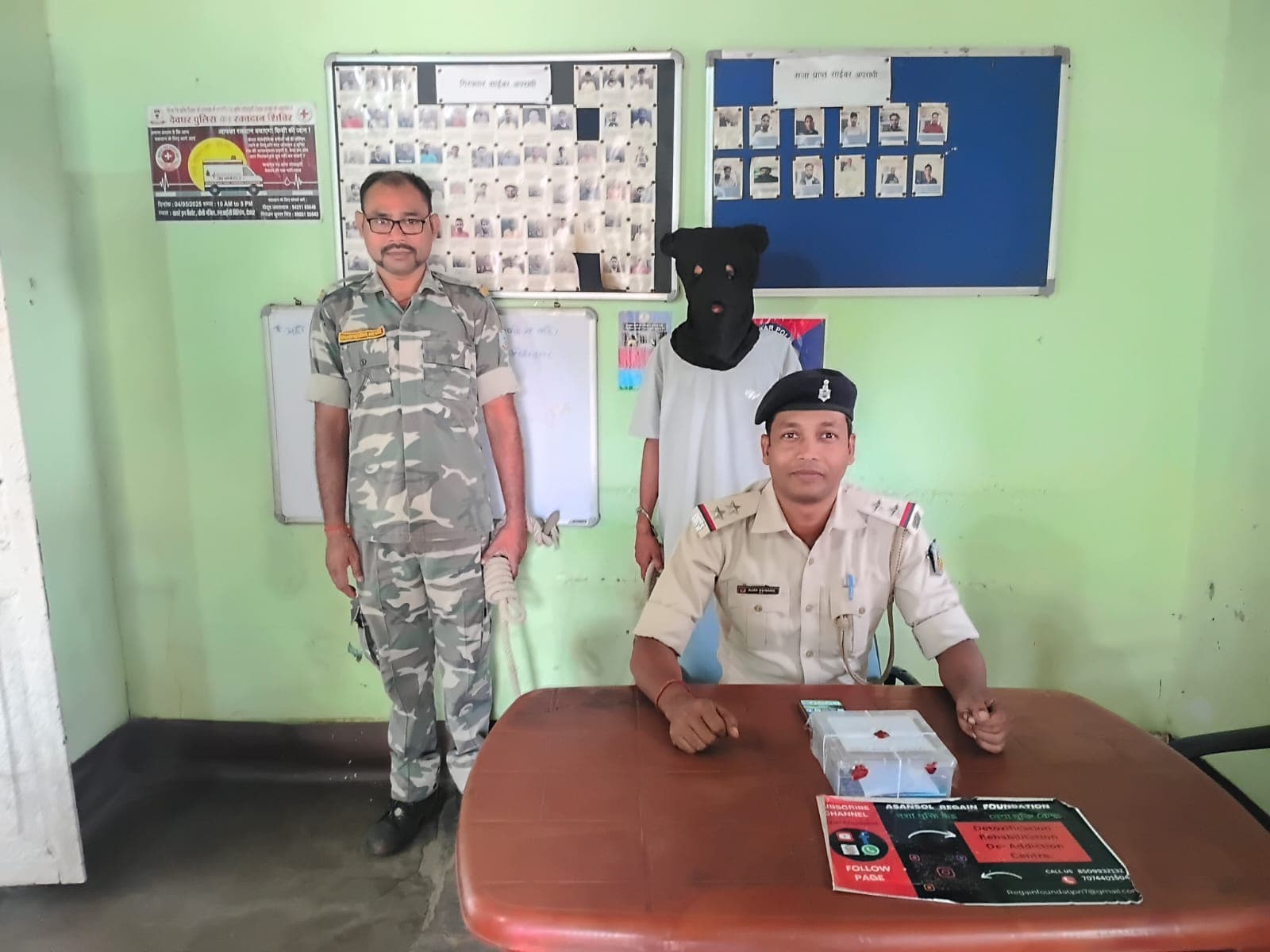 Deoghar News : शराब के नशे में हंगामा कर रहा था युवक, जांच में निकला साइबर आरोपी