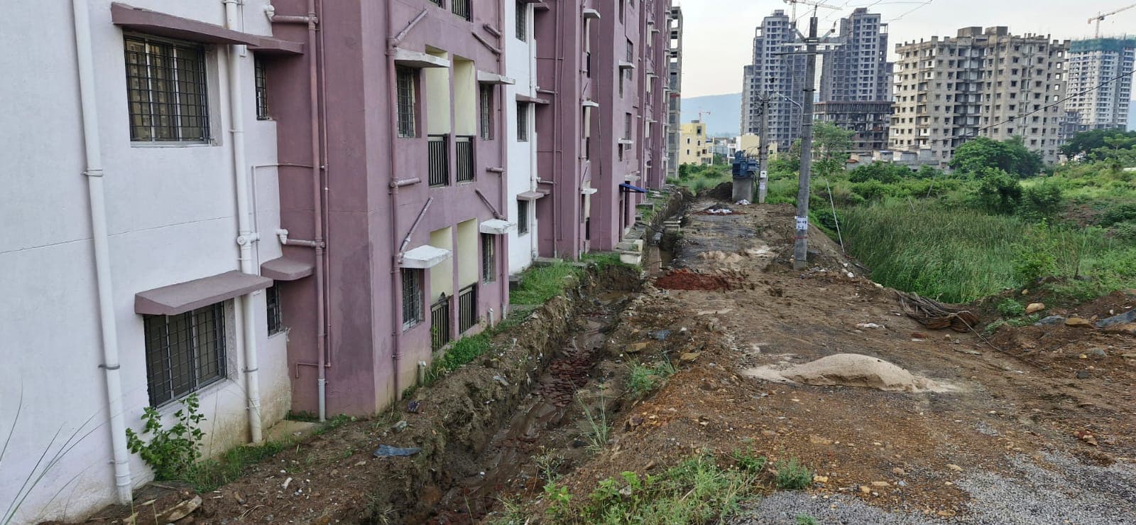 तारीख पे तारीख : बिरसानगर आवास योजना में लाभुकों का गृह प्रवेश एक बार फिर टला