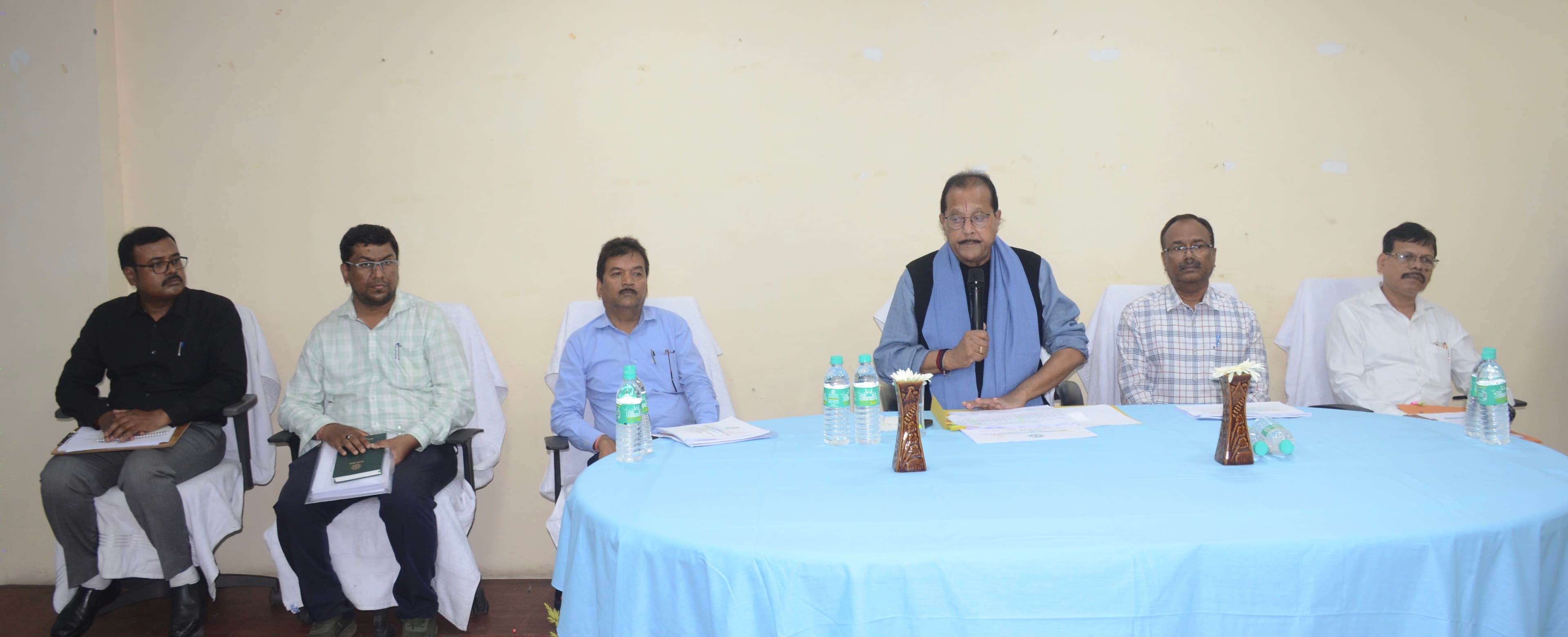 Dhanbad News: लक्ष्य के अनुरूप राजस्व संग्रह करे विभाग : वित्त मंत्री