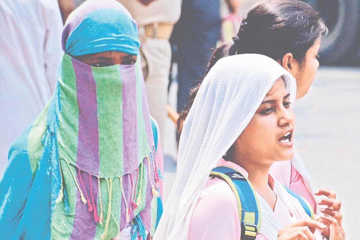 सुबह से ही तपने लगा मुंगेर, तेज धूप ने बदला रविवार की सुबह का मिजाज
