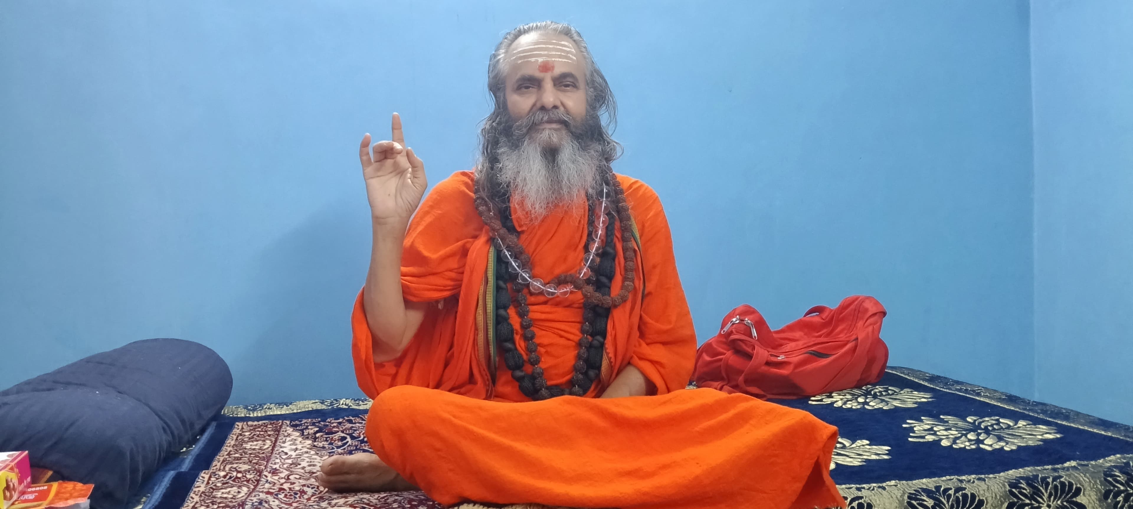 भारत की आध्यात्मिक विरासत दुनिया को दिखा सकती है शांति का मार्ग : शंकराचार्य