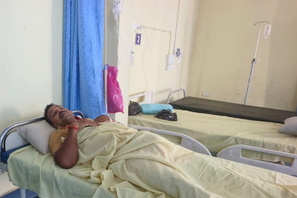 गढ़वा सदर अस्पताल में लापरवाही, पुरुष नसबंदी के दौरान बिगड़ी फौजी की हालत