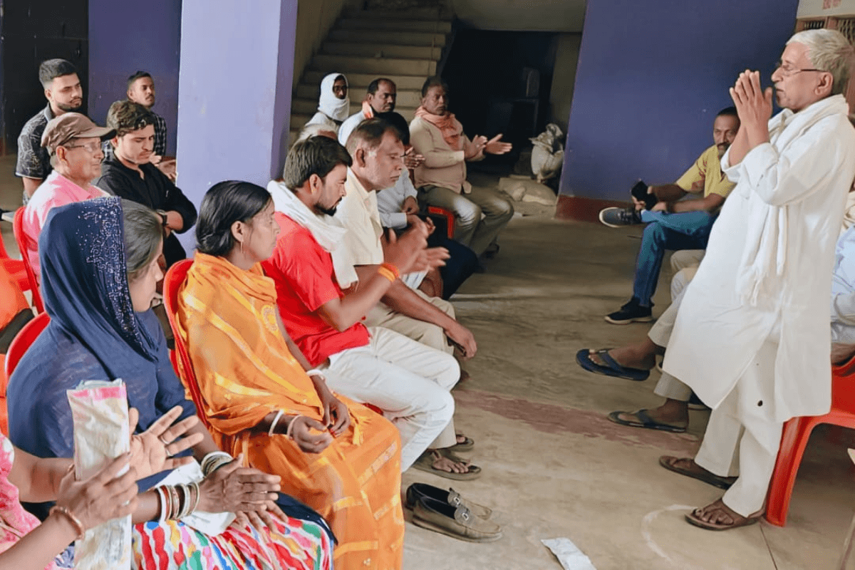 गया-डाल्टेनगंज नई रेलवे लाइन को लेकर संघर्ष तेज, भूमि अधिग्रहण तक आंदोलन जारी