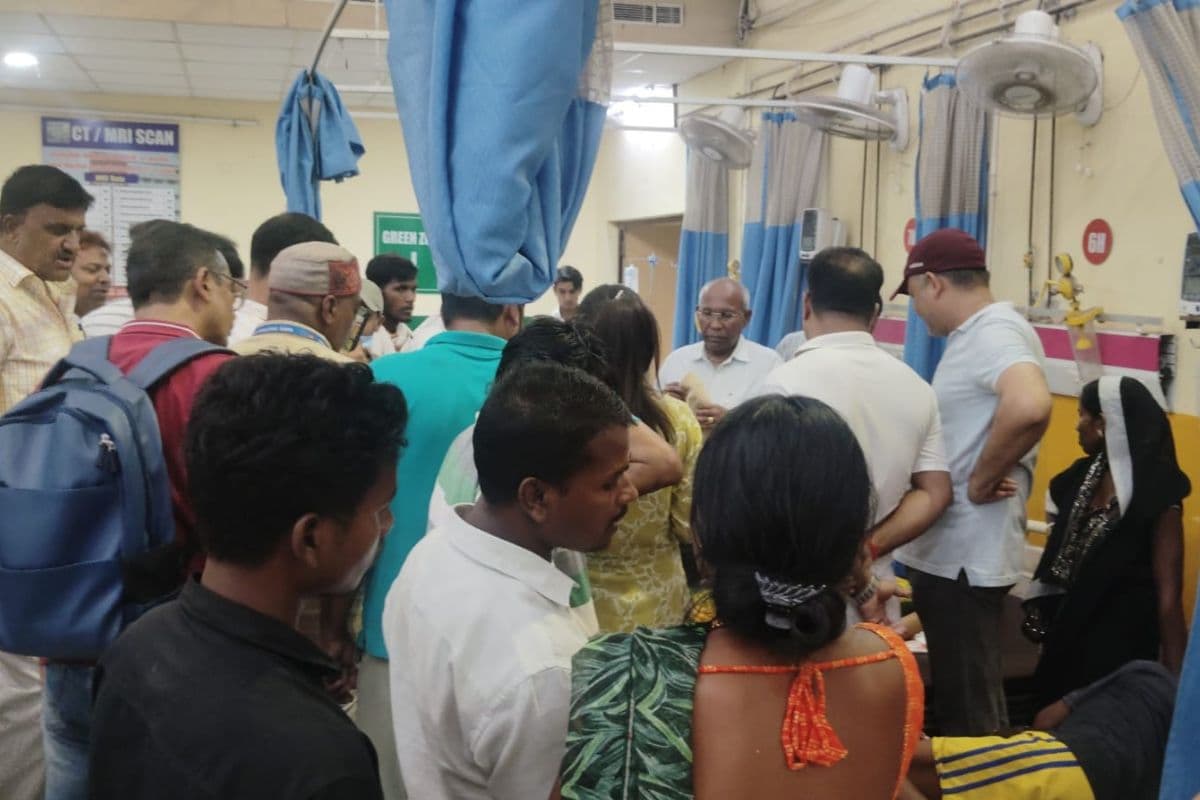 गया कॉलेज में परीक्षा के दौरान छात्रा ने पहली मंजिल से लगाई छलांग, मचा हड़कंप