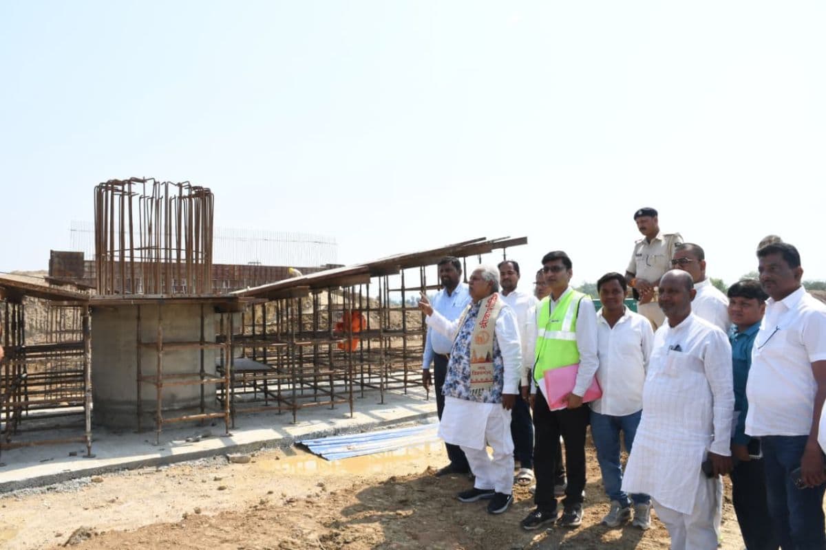 गया में बन रहे ग्रीन फील्ड एक्सप्रेसवे का विधानसभा स्पीकर ने किया निरिक्षण, बोले- मिल का पत्थर होगा साबित