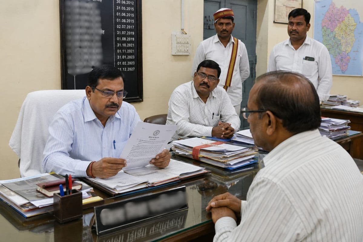 एफआरएस रजिस्ट्रेशन में लापरवाही पर शिक्षा विभाग सख्त, प्रधानाध्यापकों से मांगा जवाब