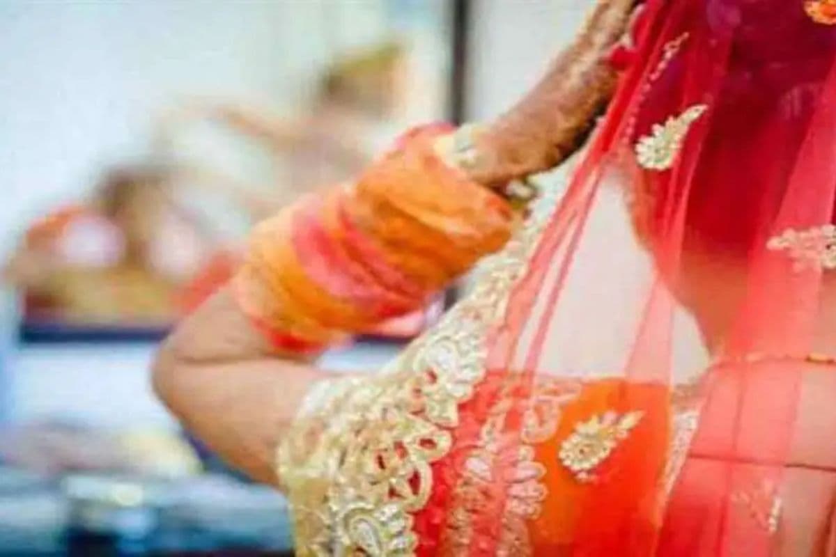 जयमाला के पहले ही दुल्हन ने खाया जहर, इलाज के दौरान हुई मौत, दूल्हे को लौटना पड़ा वापस