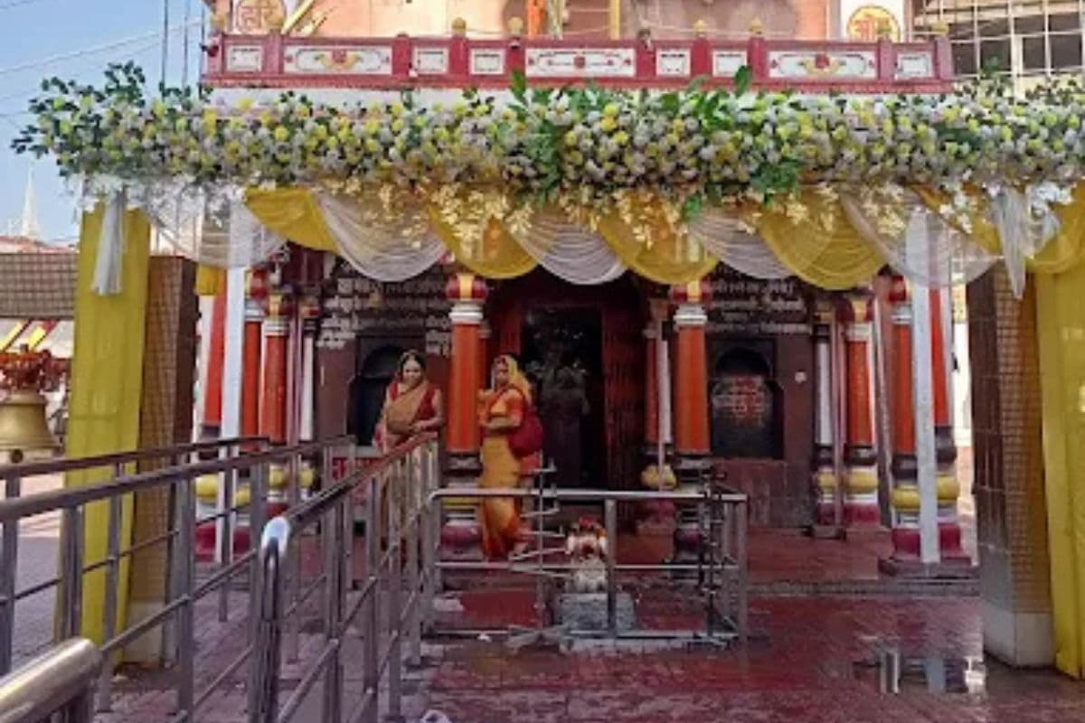 सोनपुर के बाबा हरिहरनाथ मंदिर में पूजा-अर्चना की लगी भक्तों की भीड़, जानें दर्शन का शुभ समय